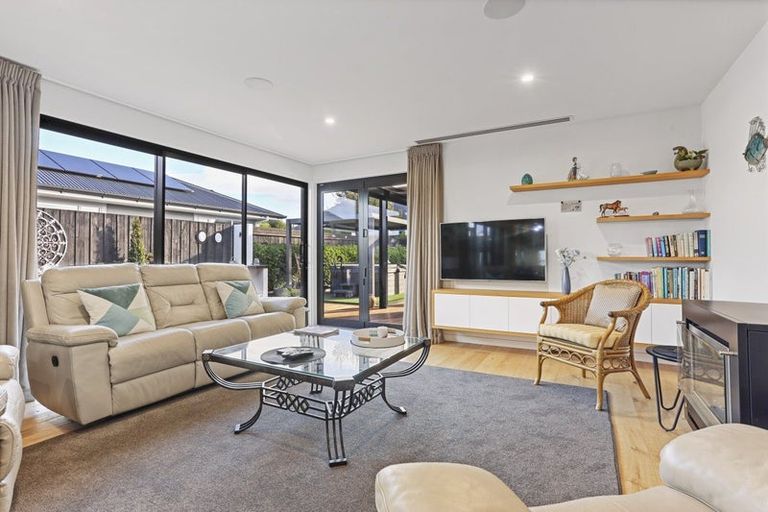 Photo of property in 12 Sloan Avenue, Rangiora, 7400