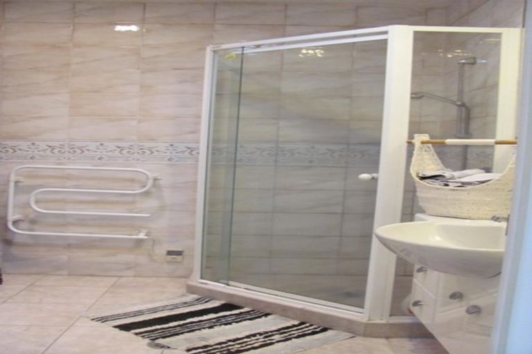 Photo of property in 2/77 Saint George Street, Papatoetoe, Auckland, 2025