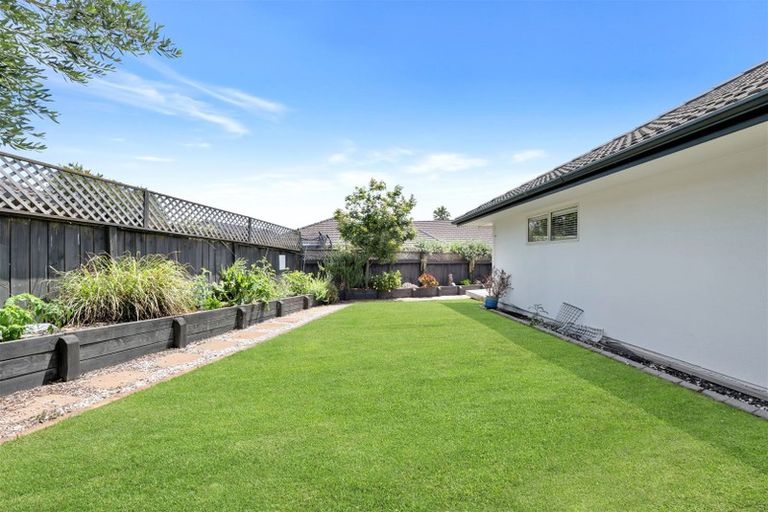 Photo of property in 11 Ballycullanie Place, Dannemora, Auckland, 2016