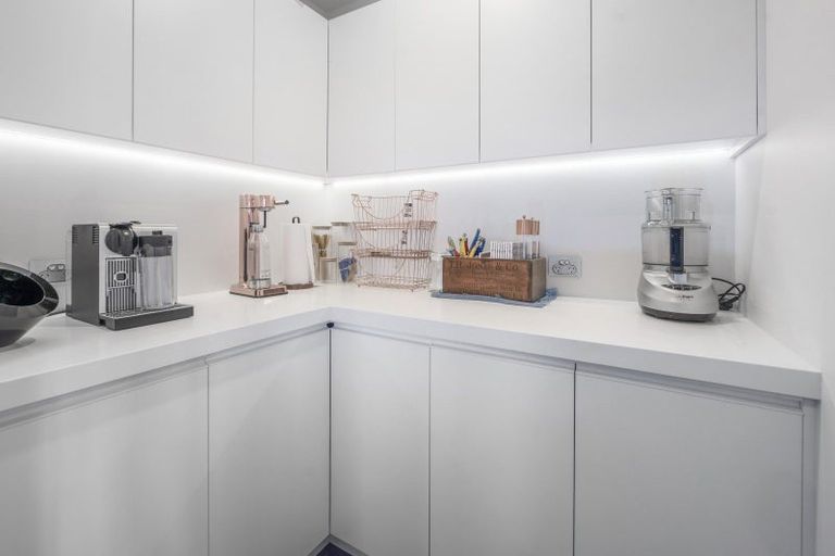 Photo of property in 38 Peregrine Place, Kinloch, Taupo, 3377