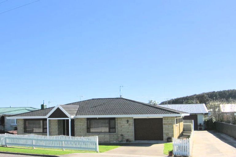 Photo of property in 71 Seabury Avenue, Foxton Beach, Foxton, 4815