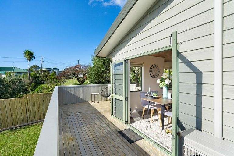 Photo of property in 19 Tiri Road, Manly, Whangaparaoa, 0930