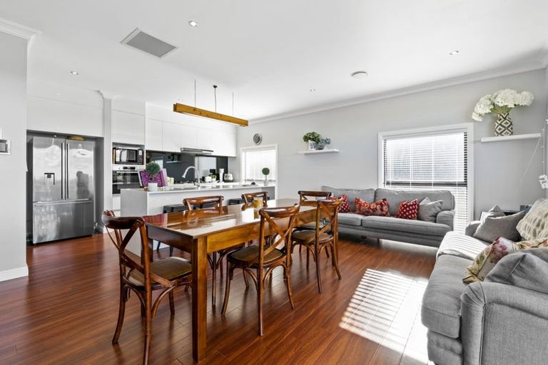 Photo of property in 7 Boutique Way, Orewa, 0931