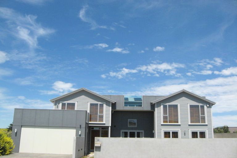 Photo of property in 14 Stout Street, Waimairi Beach, Christchurch, 8083