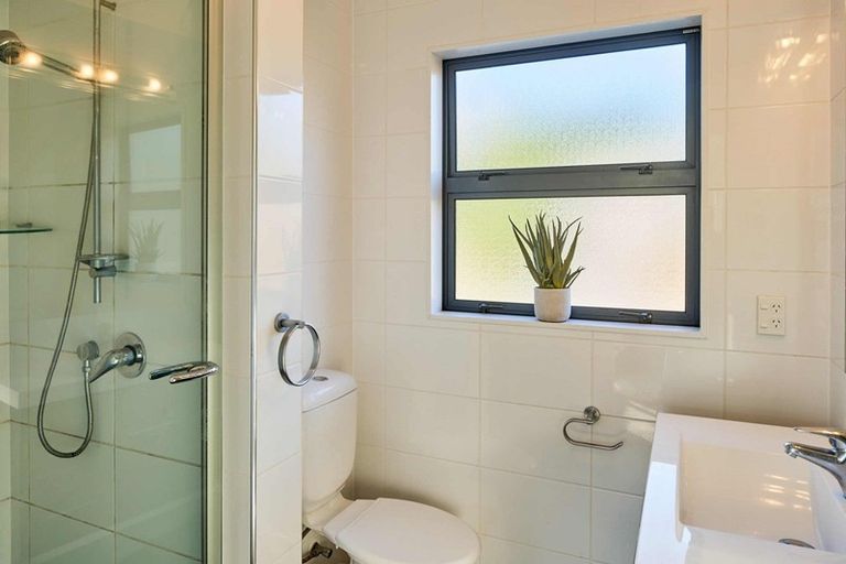 Photo of property in 10 Pukerua Beach Road, Pukerua Bay, 5026