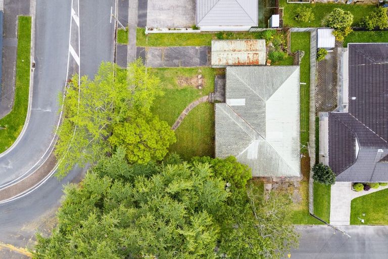 Photo of property in 11 Hilton Road, St Andrews, Hamilton, 3200