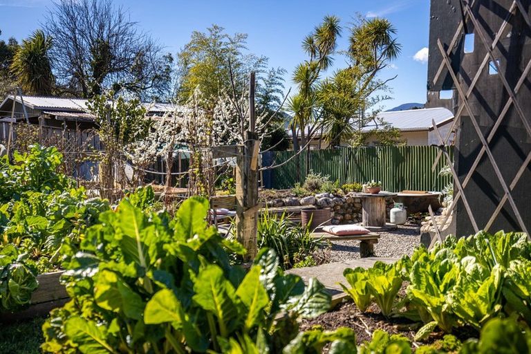 Photo of property in 127a Toi Toi Street, Toi Toi, Nelson, 7010