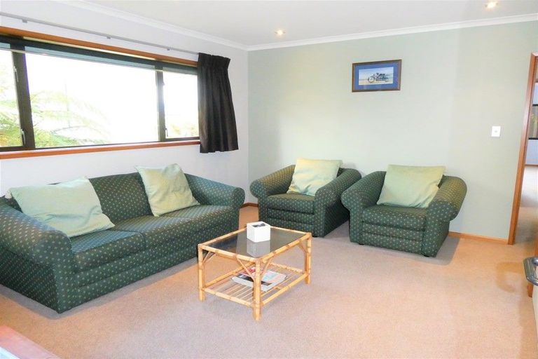 Photo of property in 72 Ahau Street, Moana, 7872