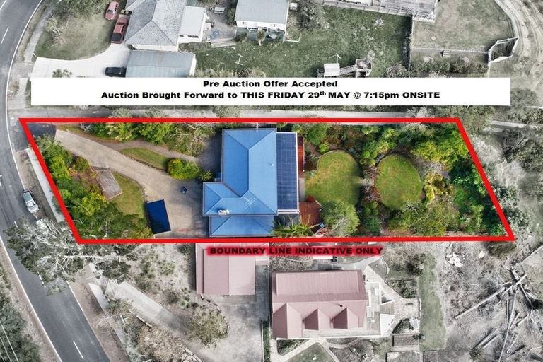 Photo of property in 315 Sturges Road, Henderson Valley, Auckland, 0612