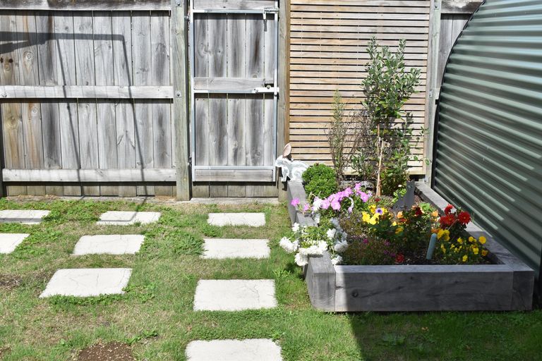 Photo of property in 35d William Wong Place, Carterton, 5713