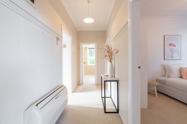 Photo of property in 22 Wharfdale Street, Macandrew Bay, Dunedin, 9014