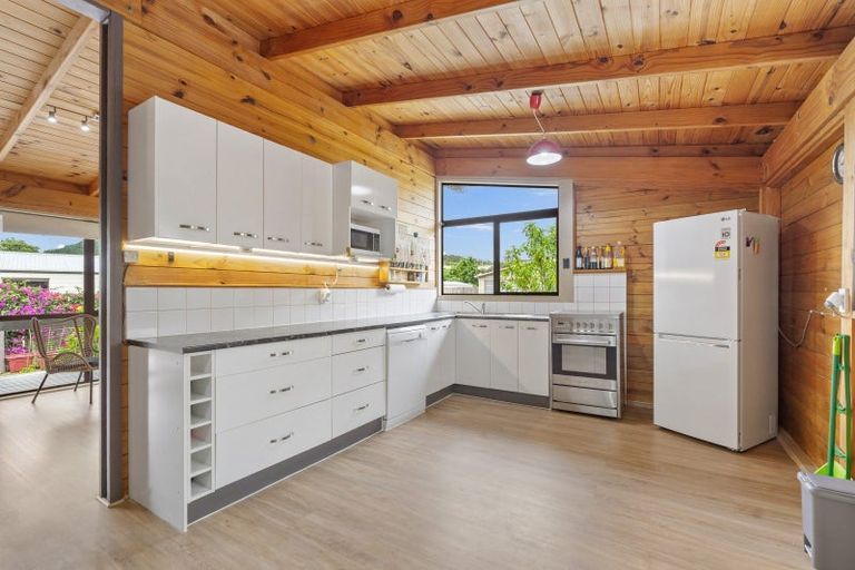 Photo of property in 26 Tangihua Road, Maungakaramea, Whangarei, 0178