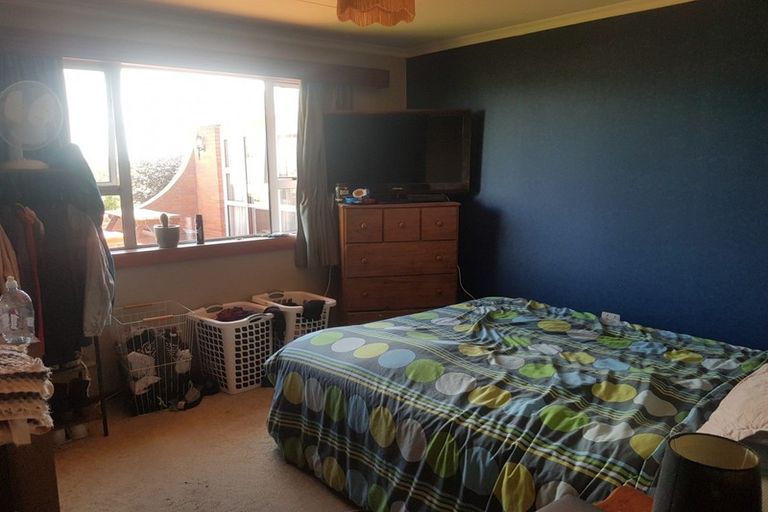 Photo of property in 24 Totara Avenue, Balclutha, 9230