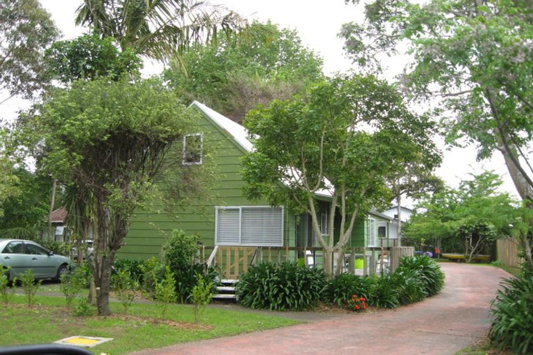 Photo of property in 25 The Circle, Manly, Whangaparaoa, 0930