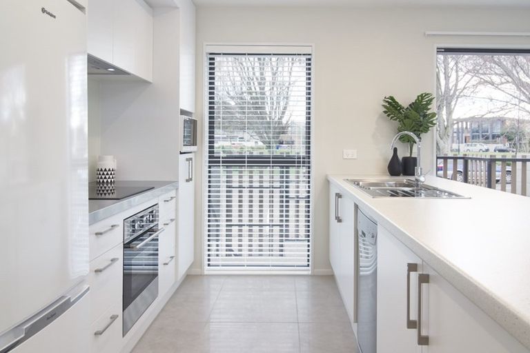 Photo of property in Riverena Flats, 377 Barbadoes Street, Christchurch Central, Christchurch, 8011