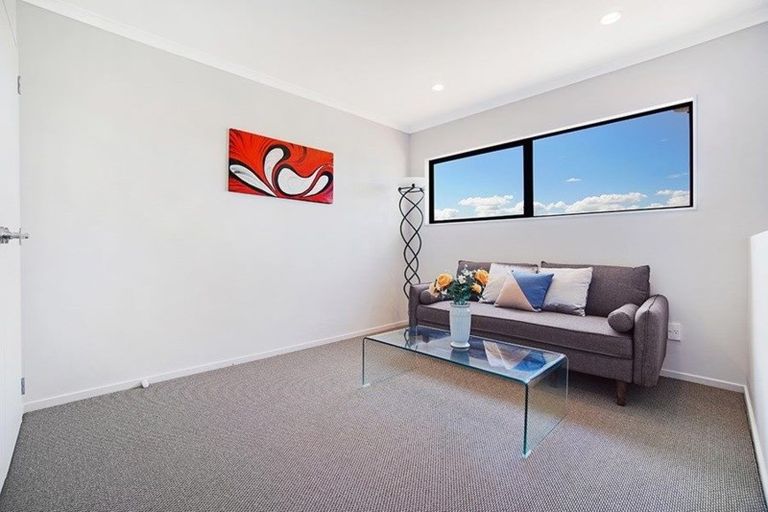 Photo of property in 65 Naylors Drive, Mangere, Auckland, 2022