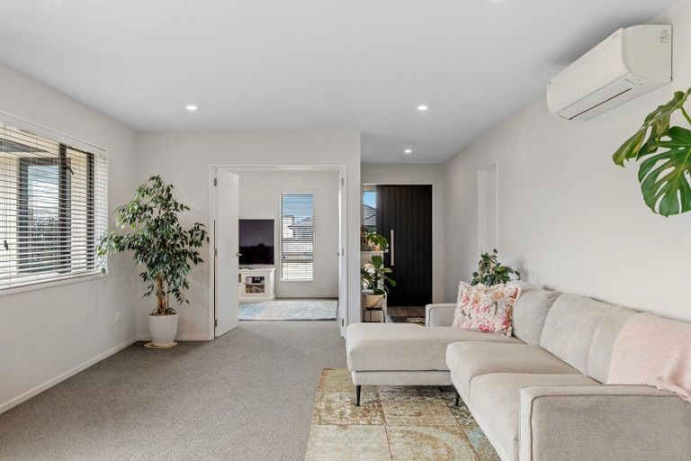 Photo of property in 17 Owen Drive, Darfield, 7510