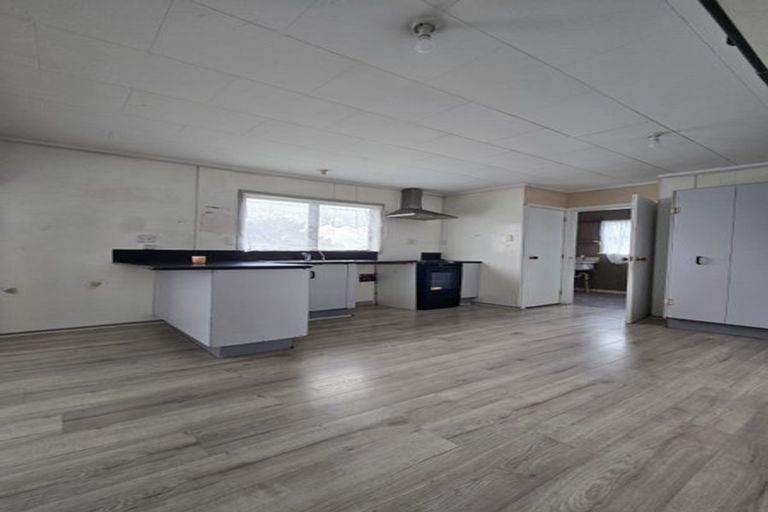 Photo of property in 1 Pilrig Place, Tokoroa, 3420