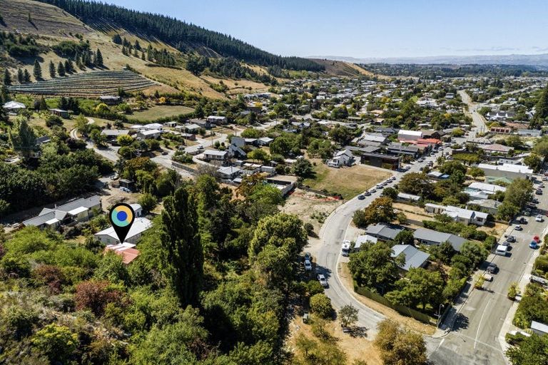 Photo of property in 3 Holloway Street, Clyde, 9330