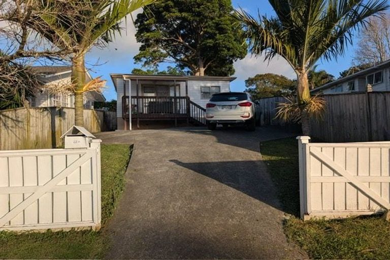 Photo of property in 22 Burbank Avenue, Manurewa, Auckland, 2102