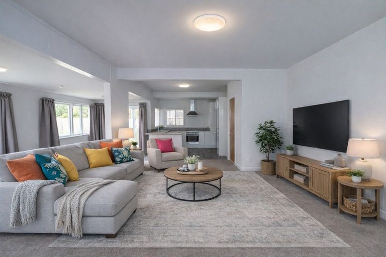 Photo of property in 88 Queenwood Road, Levin, 5510