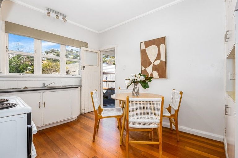 Photo of property in 23 Glamis Avenue, Strathmore Park, Wellington, 6022