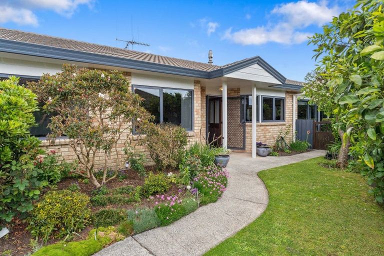 Photo of property in 24 Ocean Crest, Papamoa Beach, Papamoa, 3118