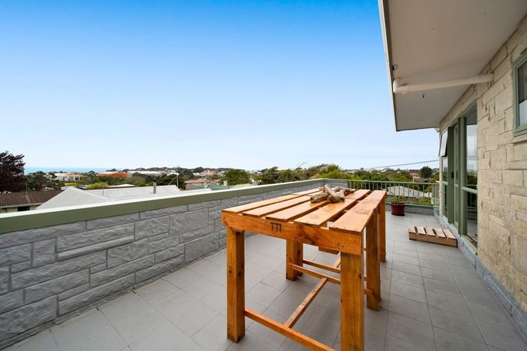 Photo of property in 339a Devon Street West, New Plymouth, 4310