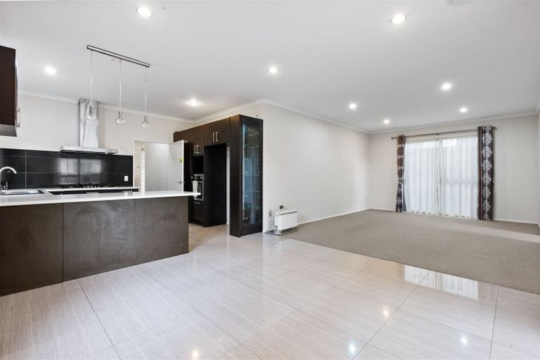Photo of property in 77 Valderama Drive, Flat Bush, Auckland, 2019