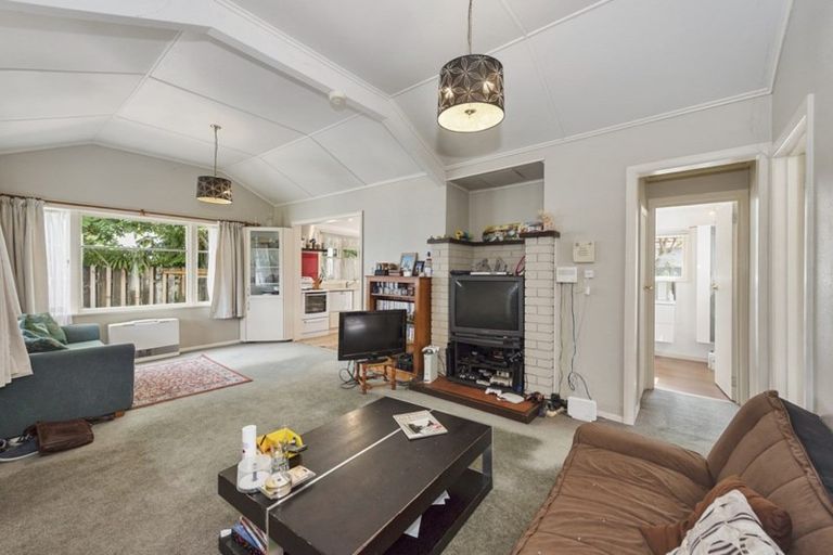 Photo of property in 9 Bettina Road, Fairfield, Hamilton, 3214