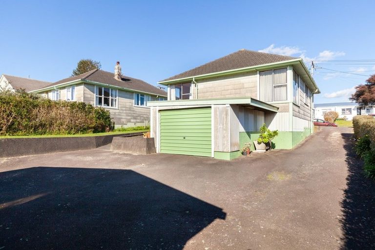 Photo of property in 7 Banks Street, Marfell, New Plymouth, 4310
