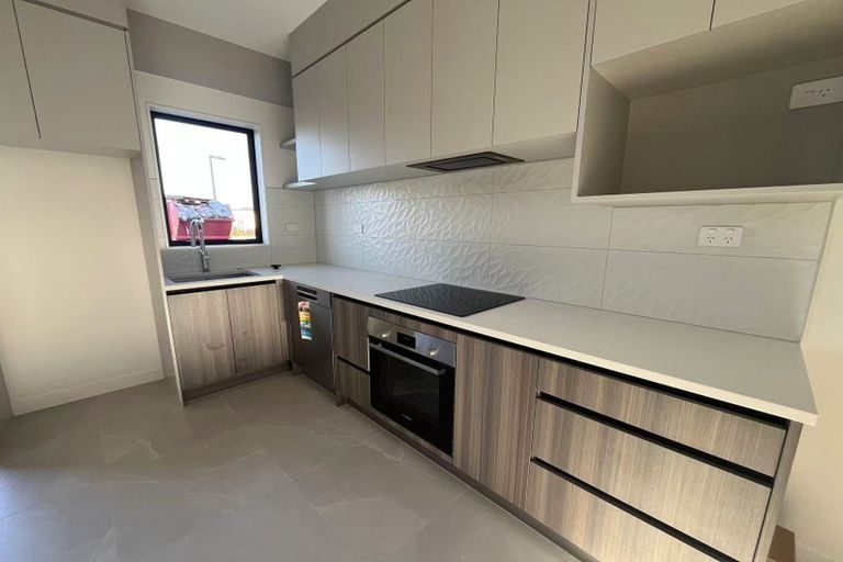 Photo of property in 31 Gunn Way, Hobsonville, Auckland, 0616