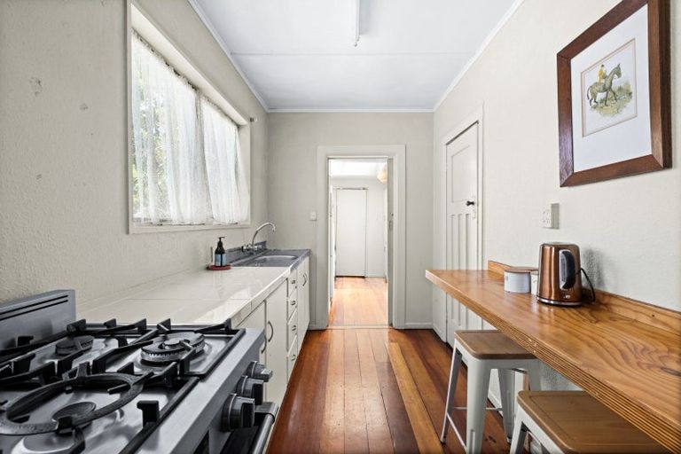 Photo of property in 65 Wellesley Road, Napier South, Napier, 4110