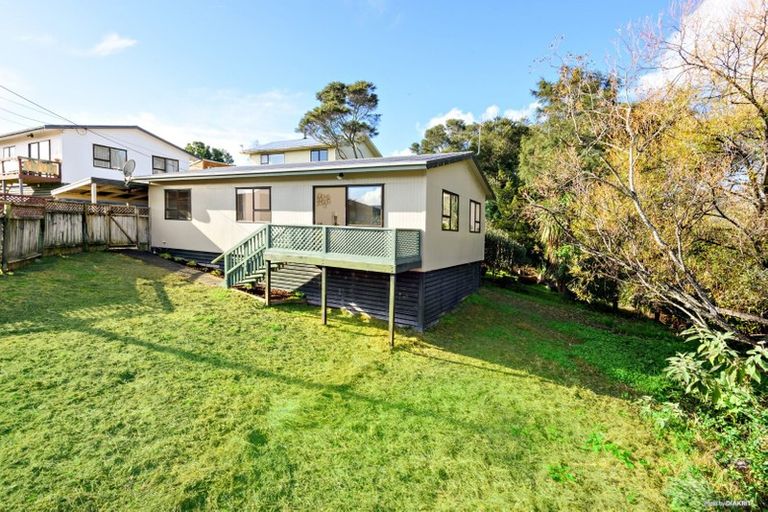 Photo of property in 4/133 View Road, Sunnyvale, Auckland, 0612