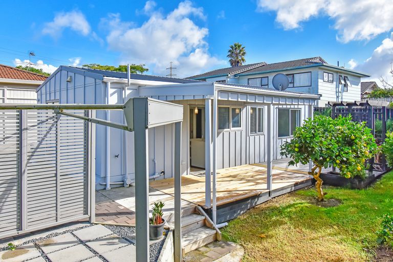 Photo of property in 45a Barnhill Crescent, Pahurehure, Papakura, 2113