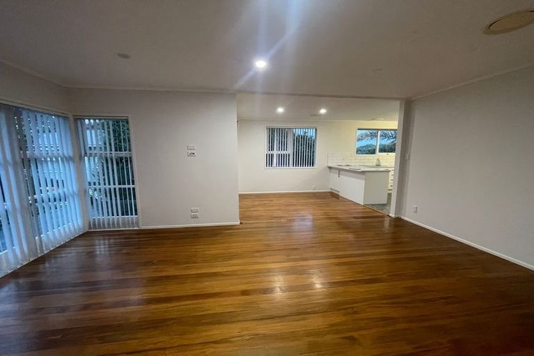 Photo of property in 10 Yeoman Place, Howick, Auckland, 2014