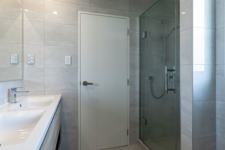 Photo of property in 46c Willerton Avenue, New Lynn, Auckland, 0600