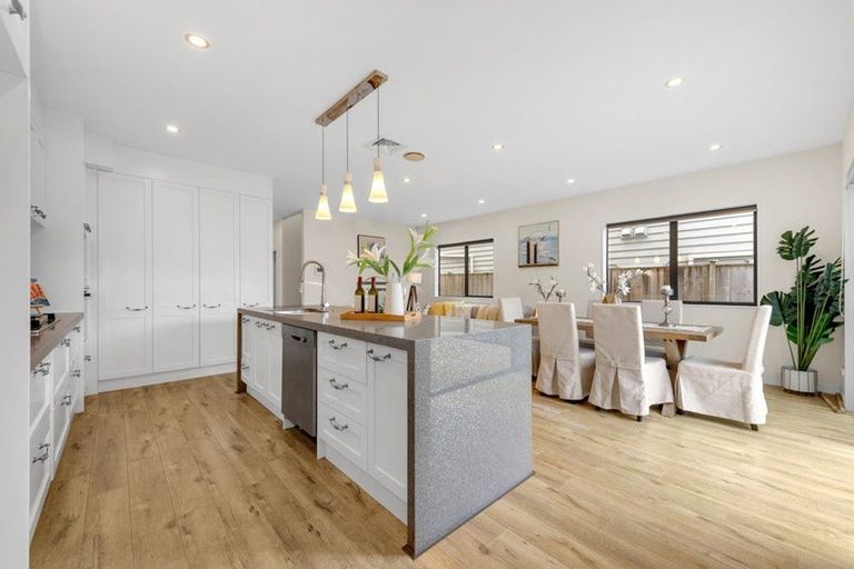 Photo of property in 20 Tinaku Road, Flat Bush, Auckland, 2019