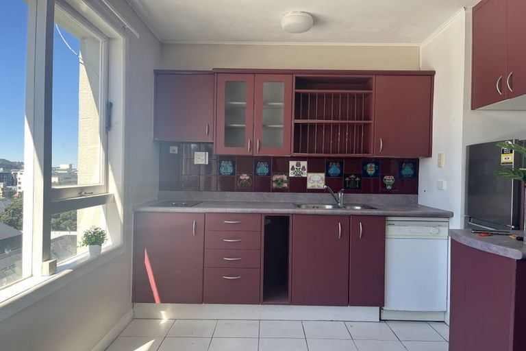 Photo of property in Churchill Flats, 213 The Terrace, Wellington Central, Wellington, 6011