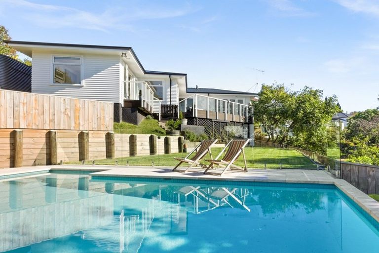 Photo of property in 101 Chaucer Road, Hospital Hill, Napier, 4110