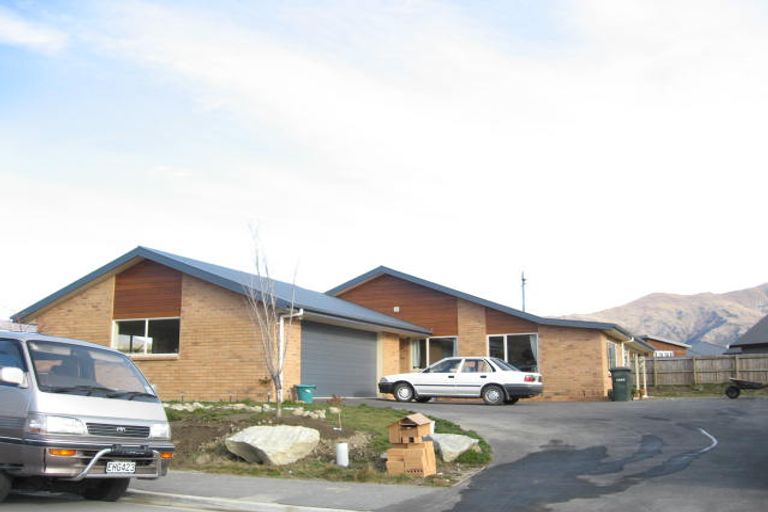Photo of property in 17 Tyndall Street, Wanaka, 9305
