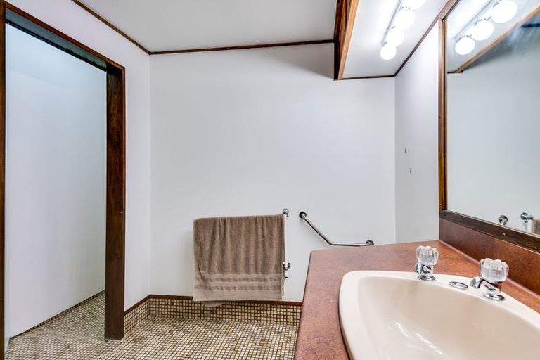 Photo of property in 10 Muritai Crescent, Havelock North, 4130