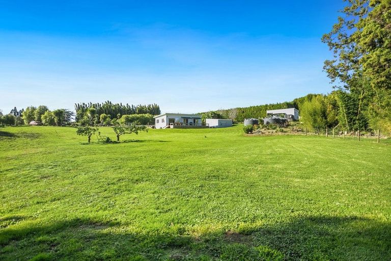 Photo of property in 76 Riddell Road, Kerikeri, 0230