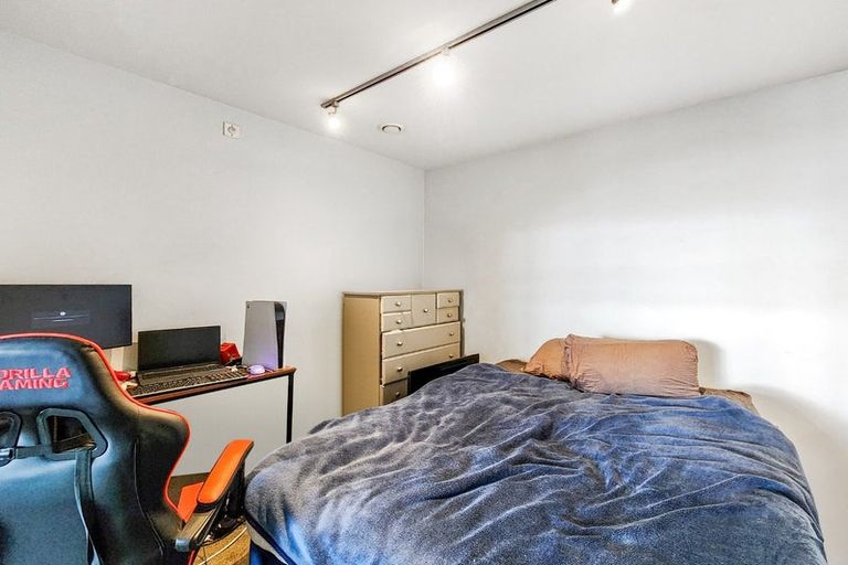 Photo of property in Vespa Apartments, 505/20 Hanson Street, Mount Cook, Wellington, 6021