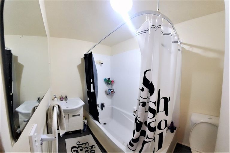 Photo of property in 4/5 Hopper Street, Mount Cook, Wellington, 6011