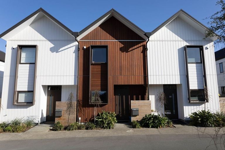 Photo of property in 21 Ron Deal Way, Epuni, Lower Hutt, 5011