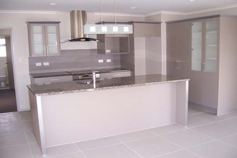 Photo of property in 15 Sophies Way, Papamoa Beach, Papamoa, 3118