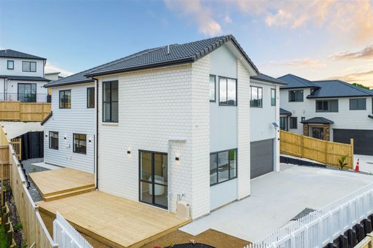 Photo of property in 23 Cirrus Way, Ranui, Auckland, 0612