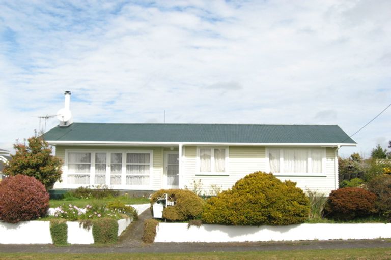 Photo of property in 11 Surrey Street, Stratford, 4332