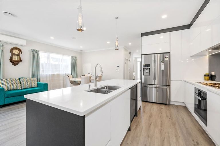 Photo of property in 7 Drumconnell Drive, Flat Bush, Auckland, 2019